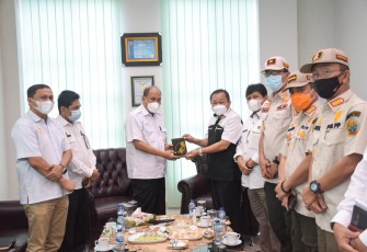 Walikota Tebing Tinggi Pimpin Raat Tim Monitoring Dan Evaluasi Pemberlakuan PPKM 