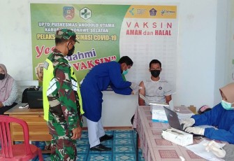 Babinsa Kodim Kendari Kembali Monitoring Pelaksanaan Vaksinasi Tahap II