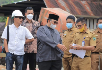 Bupati Benny Utama Tinjau Proyek Batang Sumpur dan Labor Kesda