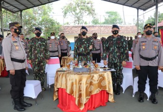 Wakapolres Kendal hadiri acara tasyakuran HUT Brimob ke 76 di Lapangan Indoor Polres Kendal
