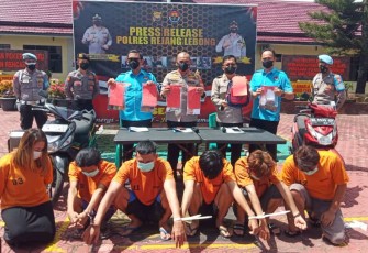 Conference Pers Polres Rejang Lebong ekspos tersangka dan barang bukti