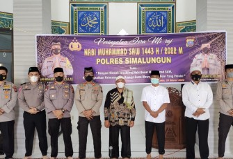 Polres Simalungun Peringati Isra' Mi'raj