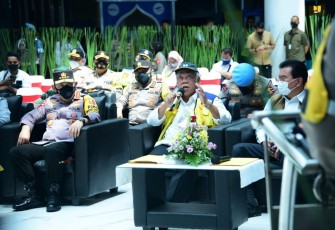 Menteri PUPR Basuki Hadimuljono saat memberi sambutan
