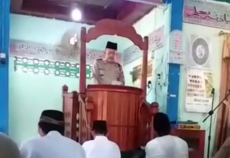 Kompol Nur'dai Sampaikan Khutbah "Bekal Ramadhan"