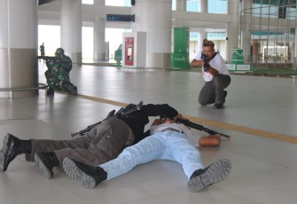Prajurit Lanud Sugiri Sukani saat Ikuti Latihan Terintegrasi Perang Semesta