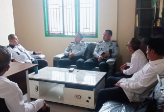 Lapas Kelas III Suliki mengunjungi Kantor Urusan Agama (KUA) Pusaka, Kecamatan Suliki, Kabupaten Limapuluh Kota.