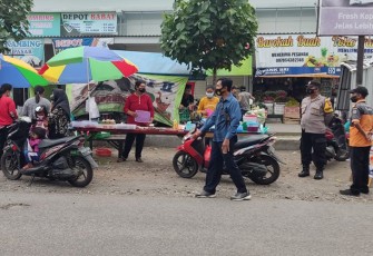 Polsek Ngunut saat Gelar Patroli Ngabuburit