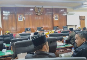 Situasi Sidang Paripurna DPRD Kabupaten Trenggalek, di Gedung Graha Paripurna, Rabu, 5/1/2022 (Foto : Hardi Rangga).