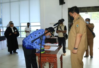 Bupati Samosir Lantik Tiga Pejabat Administrator