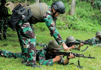 Korps Marinir Yonmarhanlan VIII Bitung, latihan menembak, Kamis (20/1/2022)