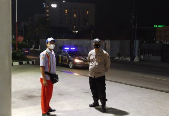 Jajaran Polsek, Polres Pekalongan Kota intensifkan patroli blue Light 