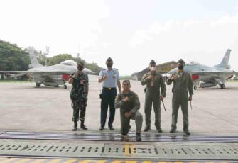 Lettu Pnb Silmi Mubarak Sukses Terbang Solo F-16 Fighting Falcon