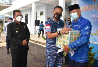 Maknai HUT Ke-76 TNI AU, Lanud Raja Haji Fisabilillah Gelar Serbuan Vaksinasi, Baksos dan Syukuran