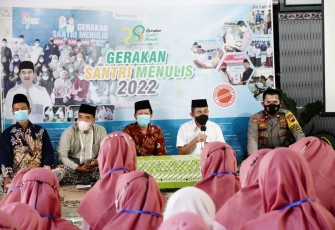 Bupati tekankan kewaspadaan terhadap berita hoaks