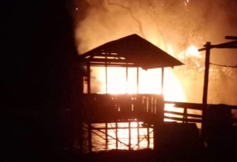 Kebakaran di Desa Kote Singkep Pesisir