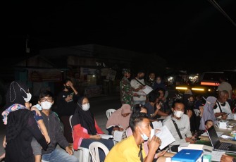 Membludak...!! Warga Serbu Vaksin Mobile Kodim 1015/Sampit 
