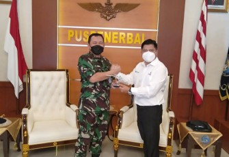 Kunjungan Dirut PT. Dirgantara Indonesia