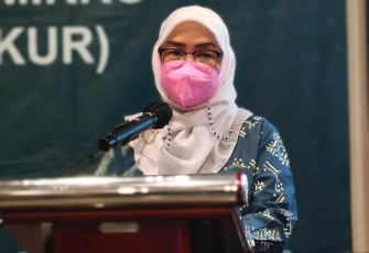 Ibu Irene Swa Suryani Berikan Pembekalan Tenaga Pendamping KUR di Semarang 