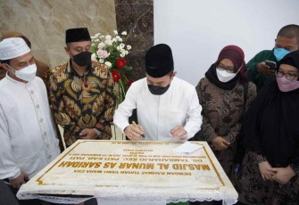 Bupati Pati Haryanto  meresmikan masjid Al Munar As Saridah 