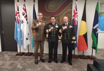 Foto bersama Kasal saat di Russel Office Canberra Australia. Jum'at (06/05/2022)