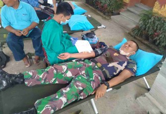 Serda Nurmaqi ikuti donor darah. Selasa (10/05/2022)