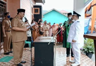 Pelantikan Hendra Gunawan sebagai Wali Nagari Durian Tinggi, oleh Bupati Pasaman, Benny Utama, Selasa (10/5/2022)