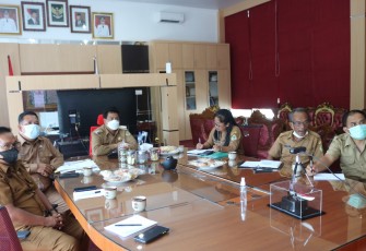 Peluncuran Road to Toba Fashion Week 2022 secara virtual dari Ruang kerja Bupati Samosir, Selasa (10/5/2022)