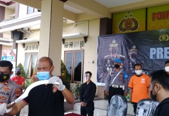 Konferensi pers dua pelaku pengeroyokan di Mapolres Klaten, Kamis (12/5/2022)