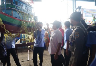 Bupati Haryanto menghadiri acara tradisi sedekah laut di Juwana
