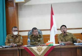 Rapat pembahasan kerja sama penggunaan kawasan hutan di kantor Dinas Kehutanan Provinsi Sumatera Utara, Jl. Sisingamangaraja Kota Medan, Selasa (17/05/2022)