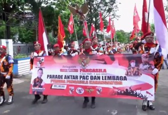 Parade Antar PAC dan Lembaga Pemuda Pancasila Kabupaten Karanganyar dalam rangka memperingati Hari Lahir Pancasila, Rabu (1/6/2022).