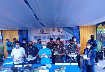 Pemusnahan barang bukti narkotika jenis sabu di kantor BNNP Kalbar