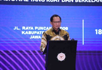 Mendagri saat membuka Rakernas APKASI di Bogor