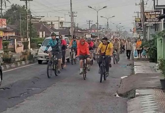 Sinergitas TNI-POLRI fun bike sambut hari Bhayangkara Ke-76 di Kabupaten Dairi