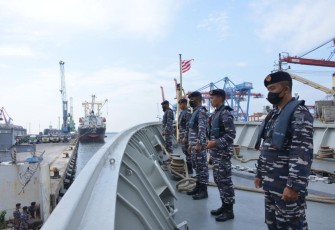 Latihan Passex TNI AL bersama Indian Navy