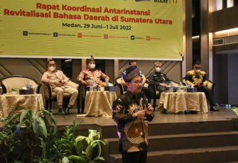 Bupati Labuhan saat Mengikuti Rapat Kordinasi Antar Instansi Revitalisasi Bahasa Daerah