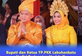 Bupati Labuhanbatu saat Kenakan Pakaian Adat Melayu 