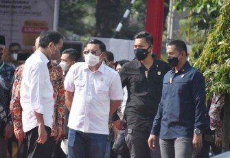 Kunjungan presiden Joko Widodo di pusat pasar Medan