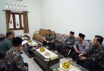 Danrem 071 Wijayakusuma saat silaturahmi di Pondok Pesantren ZIIS Cilongok