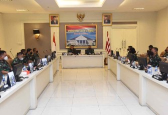 Gubernur AAL saat menerima tim Wasrik Irjend TNI AL