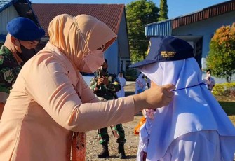 Ketua Yasarini Lanud Sutan Sjahrir saat membuka MPLS