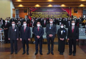 Swafoto Menkumham saat membuka pelatihan kepemimpinan nasional di Depok Jawa Barat 