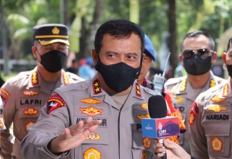 Kapolda Jateng Irjen Pol Ahmad Luthfi saat memberikan keterangan pers usai meninjau persiapan Kirab Budaya G20 di Magelang