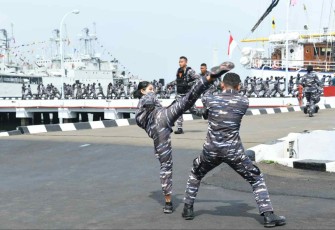 Atraksi beladiri prajurit TNI AL
