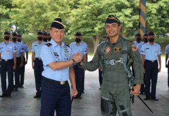 Letkol Pnb Apri Arfianto Terbang Solo T50i Golden Eagle