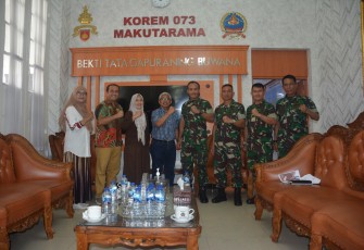 Kunjungan alumni SMAN 1 Salatiga di Makorem 073/Mkt