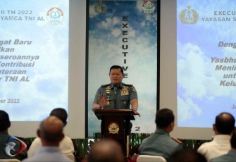 Kasal Laksamana TNI Yudo Margono saat memberikan sambutan di forum Yasbhum Group 
