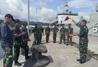 Lomba Jurit Tangkas Prajurit KRI Teluk Wondama-527 