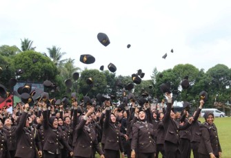 Sukacita 1.252 Bintara Menjadi Perwira Polri