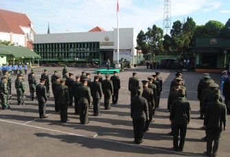 Upacara Peringatan Hari Pahlawan di Korem 073/Mkt